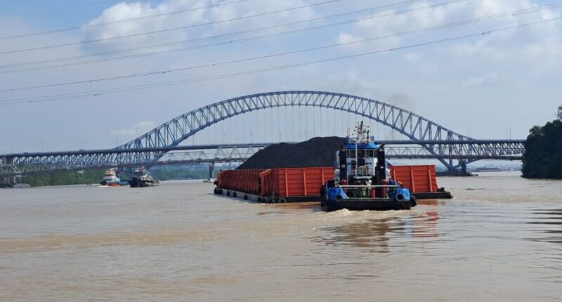 Kaltim Bidik Peluang Jasa Tambat Kapal di Perairan Mahakam