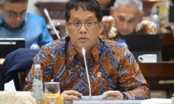 Purbaya Paparkan Lima Program Utama Kemenkeu Tahun 2026 di Komisi XI DPR
