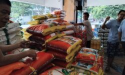 Stok Beras Premium di Balikpapan Mulai Pulih