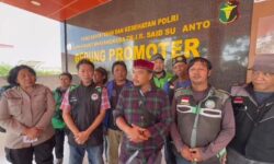 Aliansi Ojol Jenguk Polisi Korban Kericuhan