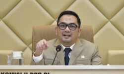 Ketua Komisi II DPR RI Minta Mendagri Hentikan Efisiensi Transfer Pusat Ke Daerah