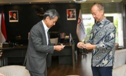 Agus Gumiwang Minta Asahi Pertimbangkan Pindahkan Kantor Pusat dari Thailand ke Indonesia