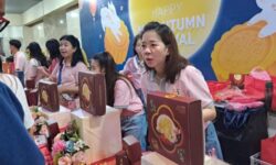 Kue Bulan, Simbol Persatuan dan Keharmonisan Bagi Masyarakat Tionghoa