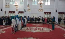 Dikukuhkan, 9 Bunda Literasi di Kaltim Diminta Hadirkan Pondok Baca di Setiap Posyandu