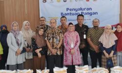 Jaga Ketahanan Pangan, Ribuan Warga Balikpapan Terima Beras dan Minyak dari Pemerintah