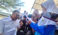 Momen Menggemaskan Anak SD Wawancarai Bupati Kukar, Lalu Rayakan ala Ronaldo “Siuuuuuu”