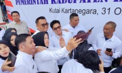 1.886 P3K dan Tenaga Paruh Waktu Resmi Dilantik Bupati Kukar Aulia Rahman Basri