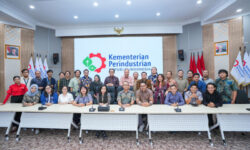 Reformasi TKDN, Digitalisasi, Transformasi Halal Tingkatkan Nilai Tambah Dan Daya Saing Produk Industri