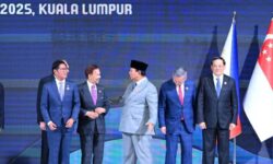 Presiden Prabowo Hadiri Sesi Pleno KTT ke-47 ASEAN, Tekankan Pentingnya Persatuan ASEAN