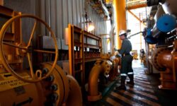 Perkuat SDM di Sektor ESDM, Buka Ribuan Peluang Kerja