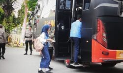 Brimob Hadirkan Bus Ceria, Akses Sekolah Aman dan Nyaman Buat Pelajar Balikpapan
