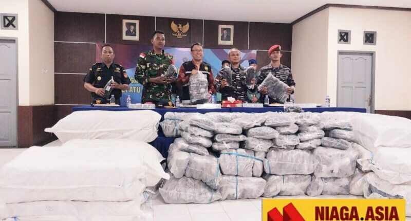 TNI AL di Nunukan Gagalkan Penyelundupan 1.380 Pasang Sepatu Ilegal Malaysia