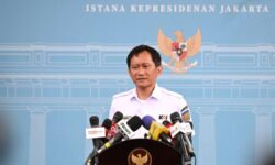 Presiden Instruksikan Tingkatkan Kualitas Layanan Transportasi Massal Berbasis Kereta Api