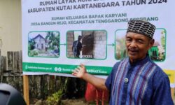 Karyani Warga Bangun Rejo Terharu Terima Bantuan Rumah Layak Huni