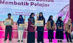 Dua Minggu Latihan, Niswah Qonitah Sabet Juara 1 Ajang Membatik se-Kaltim