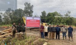 Kementerian Kehutanan Segel Tiga PHAT di Tapanuli Selatan