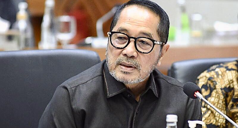 Firman Desak Pemerintah Kembalikan Dana Reboisasi dan Reklamasi