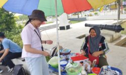 Marhama Penjual Gado-Gado di Depan Museum Mulawarman, Menghidupi 7 Adiknya Sejak Usia 13 Tahun