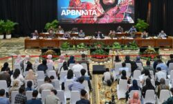 Menkeu: Bea Cukai Gagalkan Peredaran 11 Juta Batang Rokok Ilegal