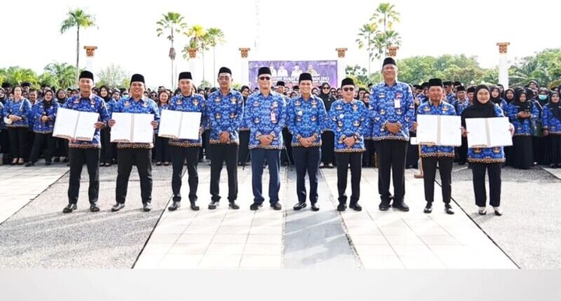 Bupati Nunukan Serahkan 2.512 SK Pengangkatan PPPK Paruh Waktu