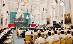 Penyaluran Listrik ke Desa Terdampak Bencana Tidak Dapat Dipaksakan Sebelum Kondisi Dinyatakan Aman