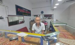 Harga Emas Naik, Warga Samarinda Berbondong-Bondong Jual Perhiasan