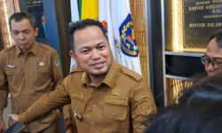 Rudy Mas’ud Inisiasi Pembangunan Rest Area Tongkang Cegah Tabrakan Jembatan