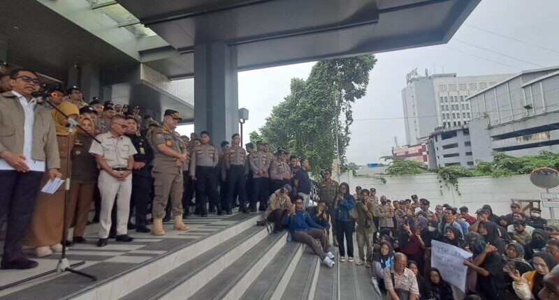 Wali Kota Andi Harun Janji Semua Pemilik SKTUB Dapat Lapak di Pasar Pagi