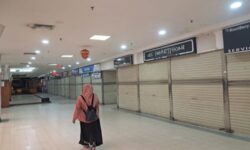 Pamor Mal Lembuswana Samarinda Semakin Pudar, Pedagang Bertumbangan