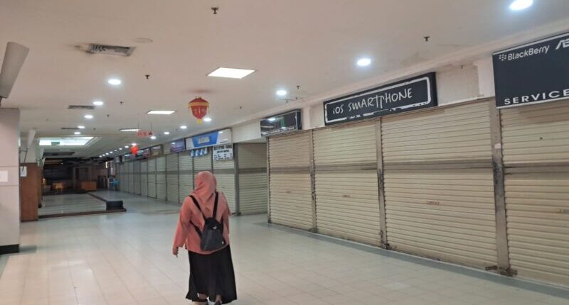 Pamor Mal Lembuswana Samarinda Semakin Pudar, Pedagang Bertumbangan