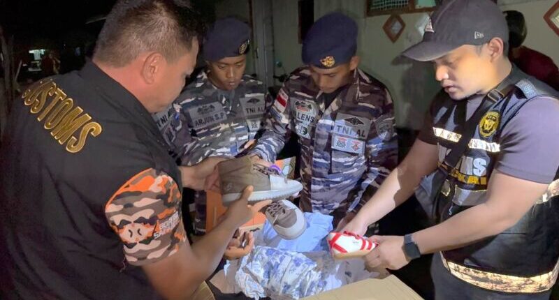 TNI AL dan Bea Cukai Nunukan Gagalkan Penyelundupan Barang Branded Rp88 Juta