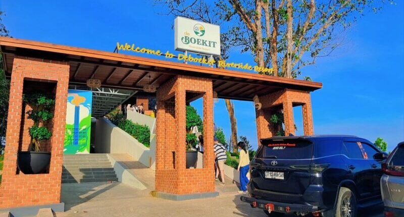 Paket Buka Puasa di De Boekit Riverside Mulai Rp145 ribu, Makan Sepuasnya Plus Foto Bareng Kuda