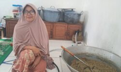 Khas Bubur Peca di Masjid Tua Samarinda, Tradisi Budaya Diyakini Bikin Panjang Umur