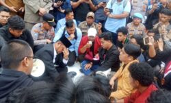 Gratispol Disebut ‘Waluhpol’, Rudy Mas’ud: Kalau Tidak Mau Ikut, Tidak Apa-apa