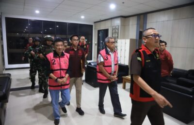 Terbitkan IUP OP Batubara di Lahan Transmigrasi, Kejati Kaltim Tahan Dua Mantan Kadistamben Kutai Kartanegara