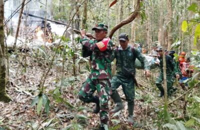 Gerak Cepat Kodim Nunukan Evakuasi Pilot Pesawat Jatuh di Krayan
