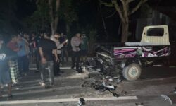Tabrak Mobil Parkir di Jalan, Pemotor Mabuk Patah Tulang