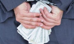 Cuci Uang Melalui Showroom Mobil