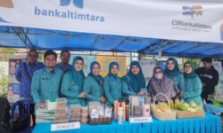 Pokja III TP PKK Kaltim Jual Hasil Kebun Sendiri di Bazar Ramadan