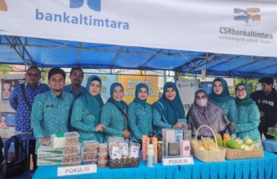 Pokja III TP PKK Kaltim Jual Hasil Kebun Sendiri di Bazar Ramadan