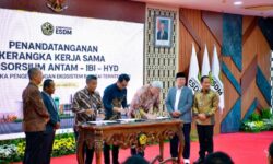 Konsorsium ANTAM-IBI-HYD Tandatangani Kerangka Kerja Sama Ekosistem Baterai Terintegrasi