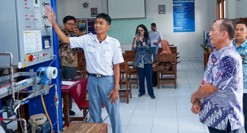 Kemenperin Siapkan Siswa Vokasi Taklukkan Kompetisi Global di Shanghai