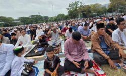 Jemaah Muhammadiyah Salat Idulfitri di Samarinda Membeludak 2 Ribu Orang