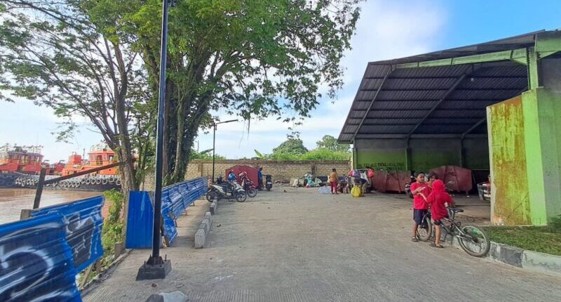 Gara-gara Bau Sampah, TPS Bung Tomo Tidak Lagi Mengarah ke Taman