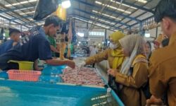 Bahan Pangan yang Diperdagangkan di Nunukan Aman dan Sehat