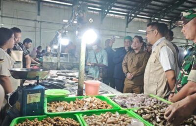 Jelang Lebaran, Pemkab Kukar Monitoring Stok dan Harga Sembako di Pasar Mangkurawang