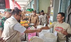 Pedagang Akui Lebih Nyaman Jualan Partai di Pasar Mangkurawang, Penjualan Beras Lokal Ikut Terdongkrak