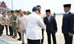 Bahlil Dampingi Presiden Prabowo ke Jepang