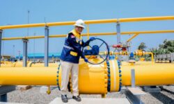 Gas Resmi Mengalir pada Pipa Cirebon-Semarang 2