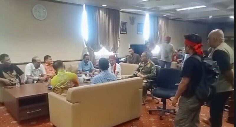 Gaduh di Kantor Bupati, Irwan Sebut Masalah Komunikasi Antara Sekda dengan Wakil Bupati